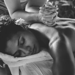 Lomi Lomi Nui – Hawaiianische Ganzkörpermassage – 90 Minuten